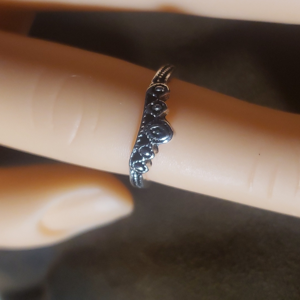 BRAND NEW RING SIZE 5